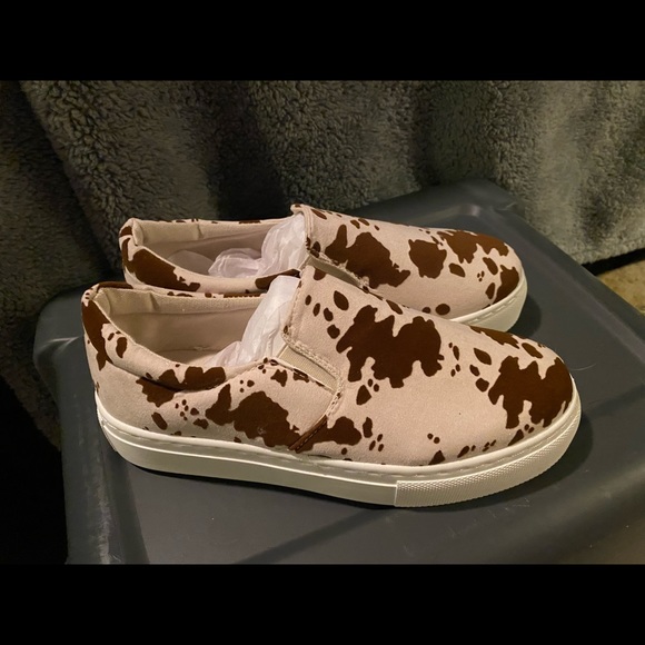 Brand new slip on cow print shoes - Picture 4 of 5